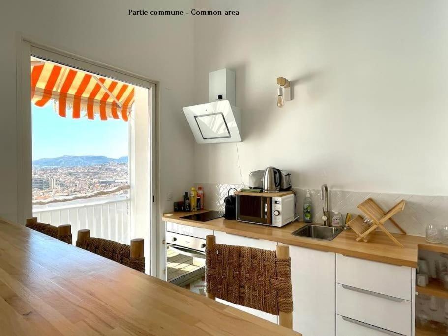 Lafrenchcasa Clandestina Apartment Marseille Bagian luar foto